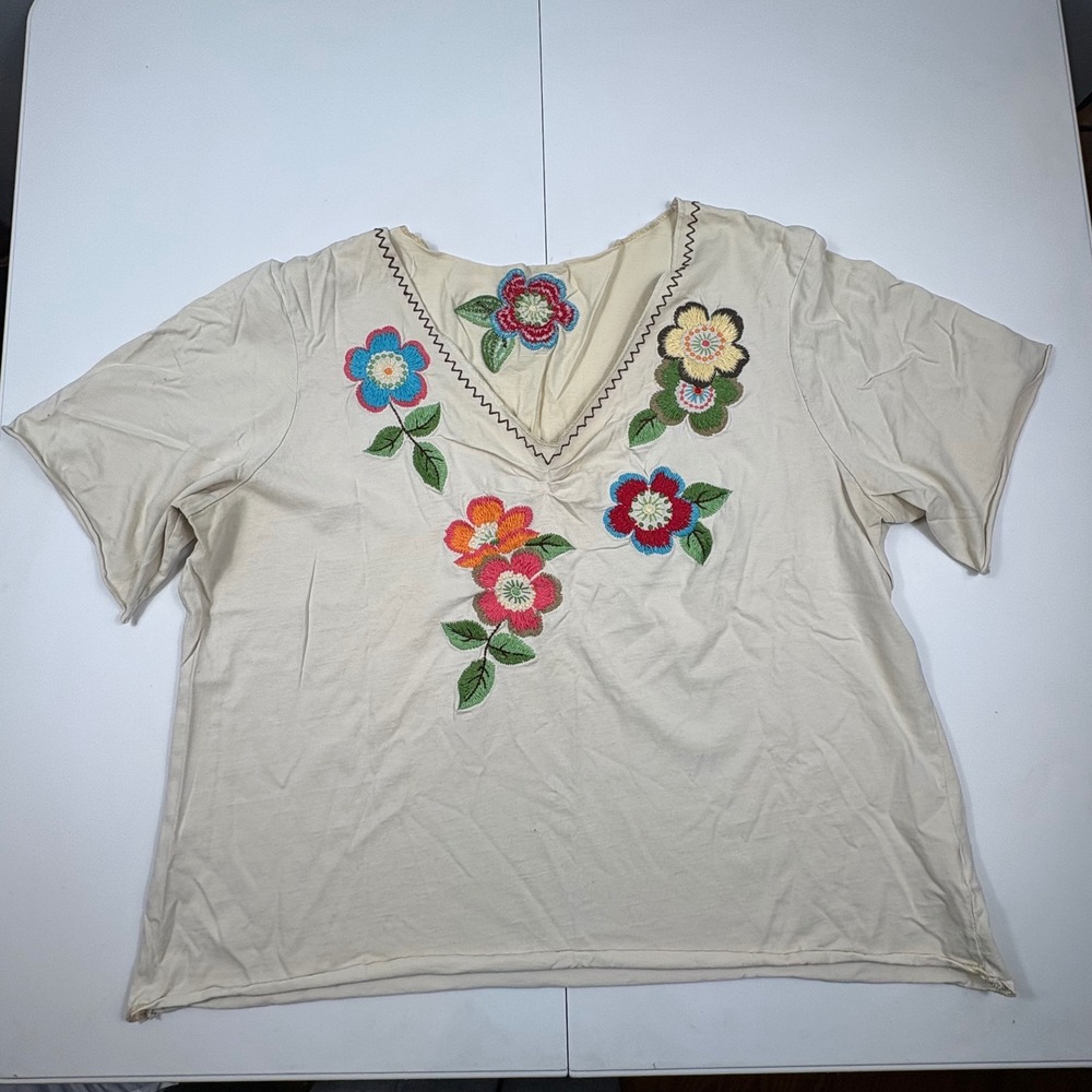 Boho Floral Embroidered‎ Raw Hem Top Beige Peasant Tee Women's XL